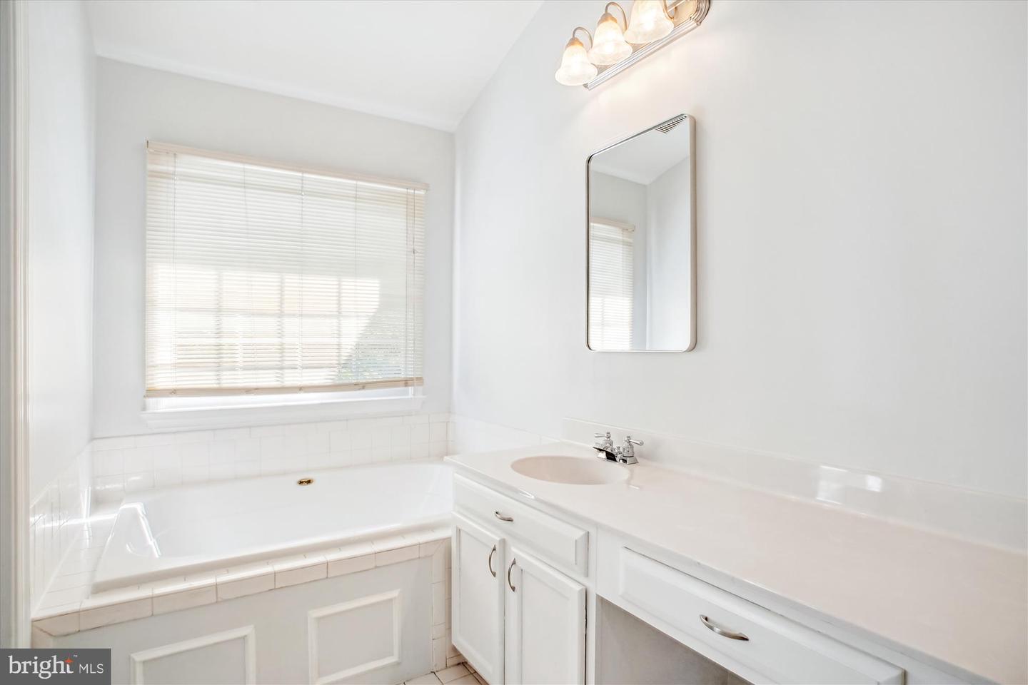 6319 FRANCONIA COMMONS DR, ALEXANDRIA, Virginia 22310, 3 Bedrooms Bedrooms, ,2 BathroomsBathrooms,Residential,For sale,6319 FRANCONIA COMMONS DR,VAFX2239380 MLS # VAFX2239380