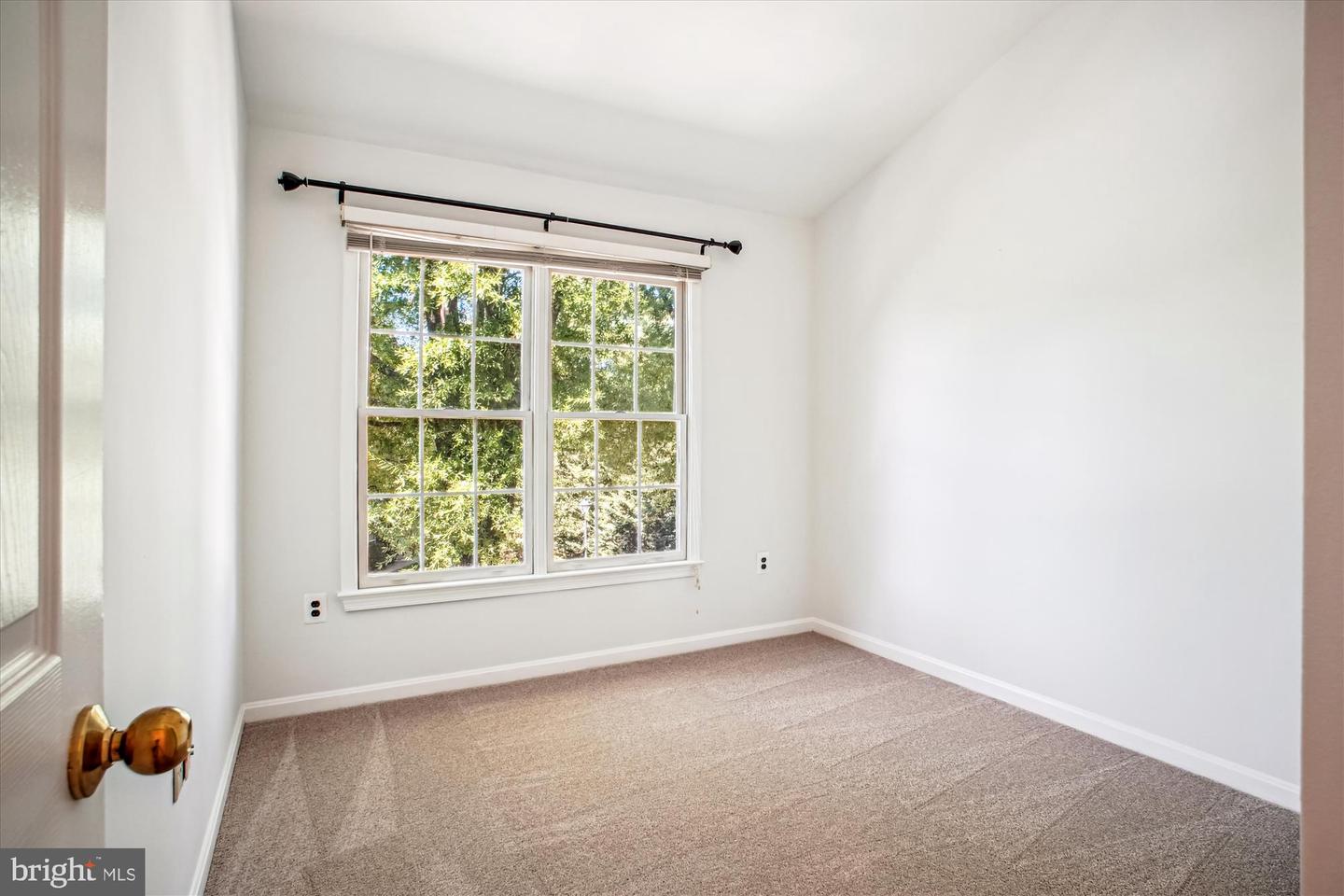6319 FRANCONIA COMMONS DR, ALEXANDRIA, Virginia 22310, 3 Bedrooms Bedrooms, ,2 BathroomsBathrooms,Residential,For sale,6319 FRANCONIA COMMONS DR,VAFX2239380 MLS # VAFX2239380