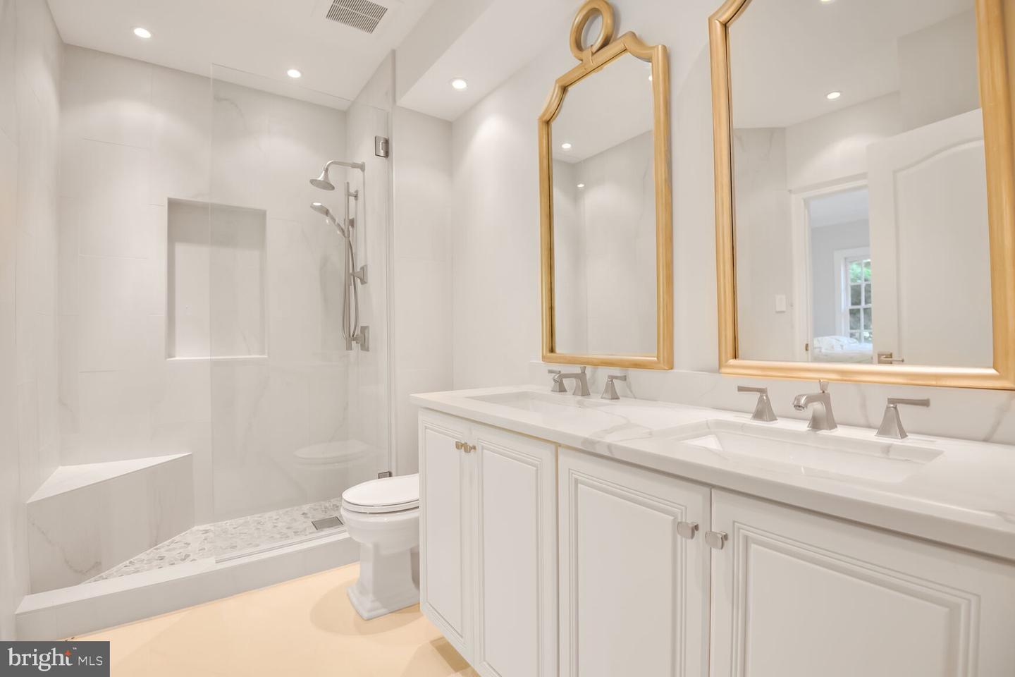 7845 MONTVALE WAY, MCLEAN, Virginia 22102, 6 Bedrooms Bedrooms, ,6 BathroomsBathrooms,Residential,For sale,7845 MONTVALE WAY,VAFX2239524 MLS # VAFX2239524