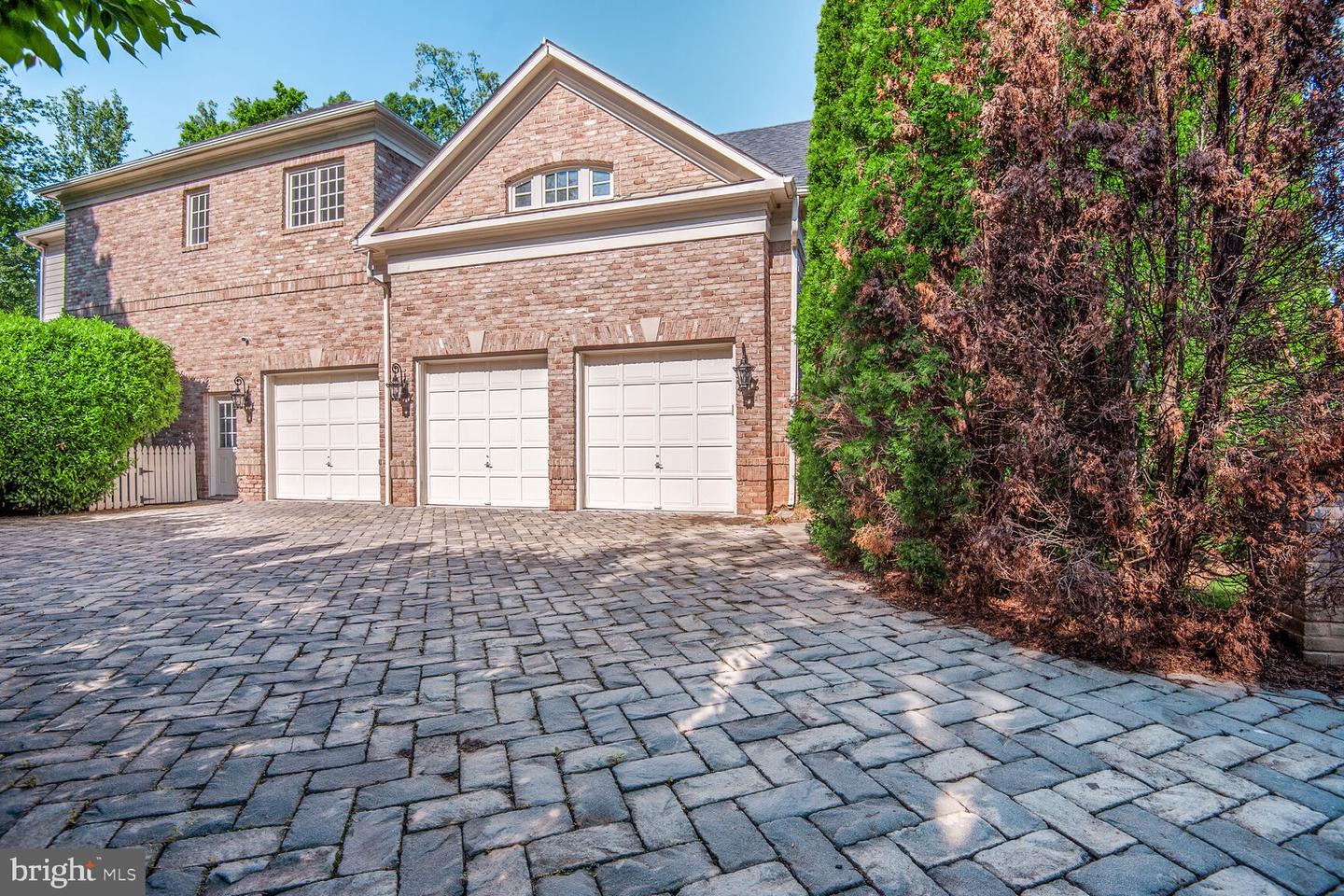7845 MONTVALE WAY, MCLEAN, Virginia 22102, 6 Bedrooms Bedrooms, ,6 BathroomsBathrooms,Residential,For sale,7845 MONTVALE WAY,VAFX2239524 MLS # VAFX2239524