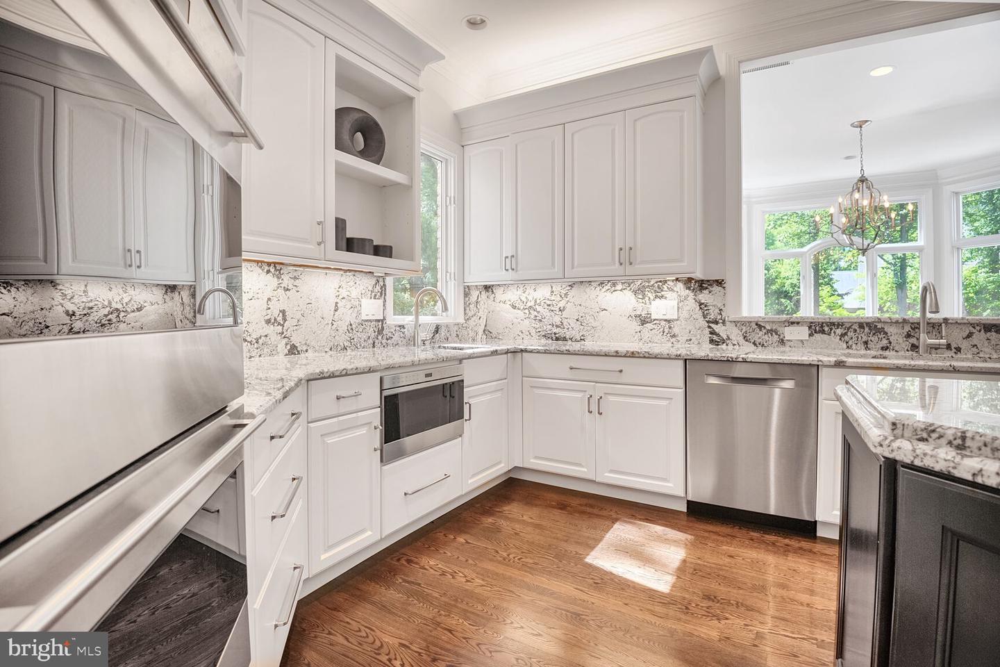 7845 MONTVALE WAY, MCLEAN, Virginia 22102, 6 Bedrooms Bedrooms, ,6 BathroomsBathrooms,Residential,For sale,7845 MONTVALE WAY,VAFX2239524 MLS # VAFX2239524