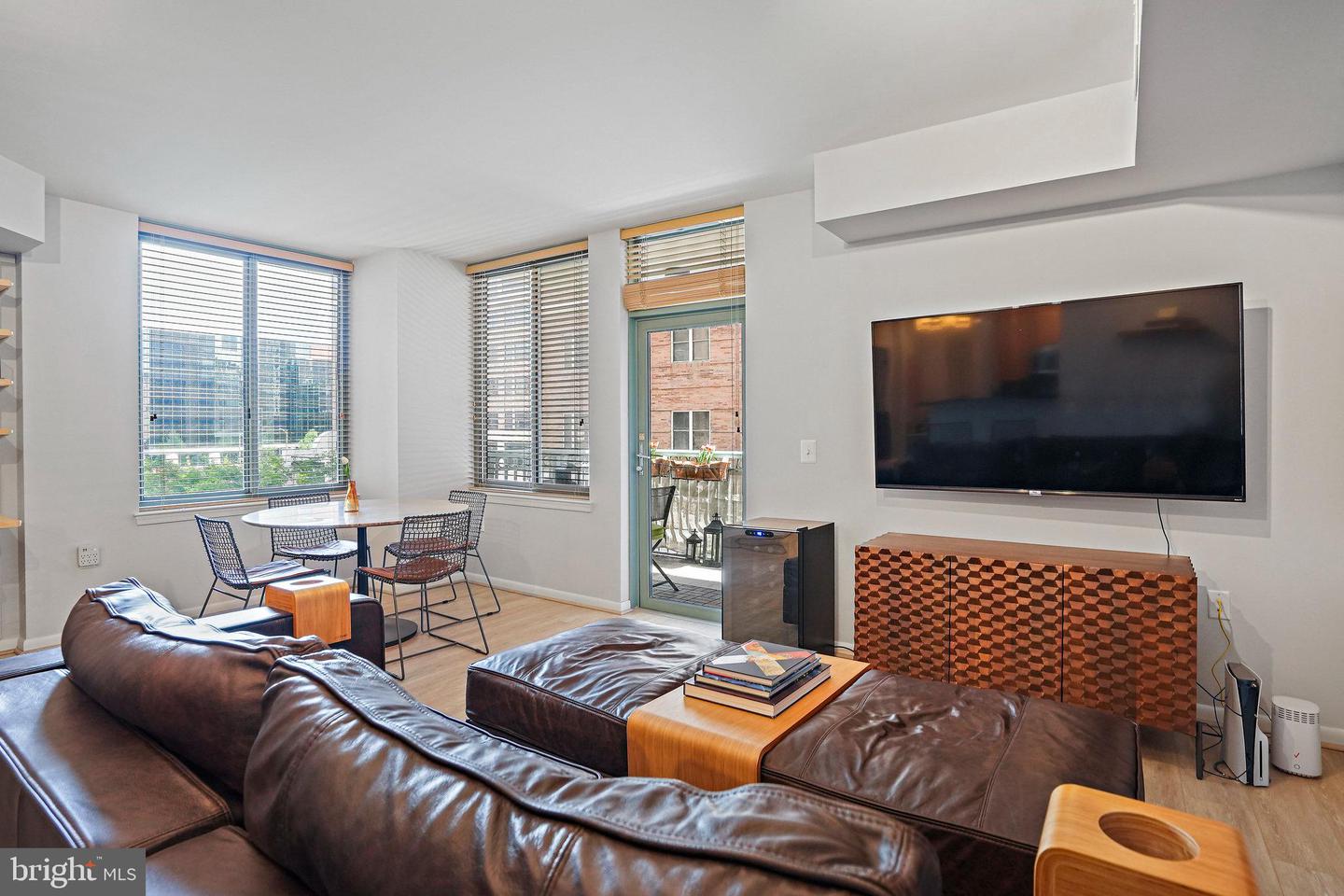 851 N GLEBE RD #406, ARLINGTON, Virginia 22203, 1 Bedroom Bedrooms, ,1 BathroomBathrooms,Residential,For sale,851 N GLEBE RD #406,VAAR2057274 MLS # VAAR2057274