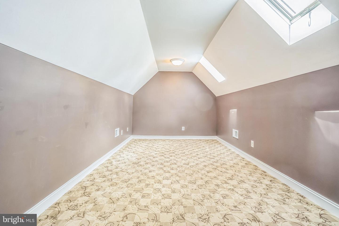 43692 BERMUDA DUNES TER, LEESBURG, Virginia 20176, 3 Bedrooms Bedrooms, ,3 BathroomsBathrooms,Residential,For sale,43692 BERMUDA DUNES TER,VALO2096030 MLS # VALO2096030