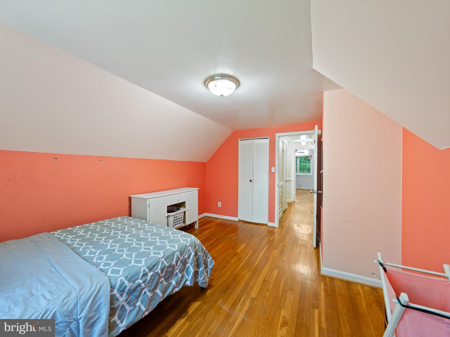 5403 ROLLING RD, SPRINGFIELD, Virginia 22151, 5 Bedrooms Bedrooms, ,3 BathroomsBathrooms,Residential,For sale,5403 ROLLING RD,VAFX2239892 MLS # VAFX2239892