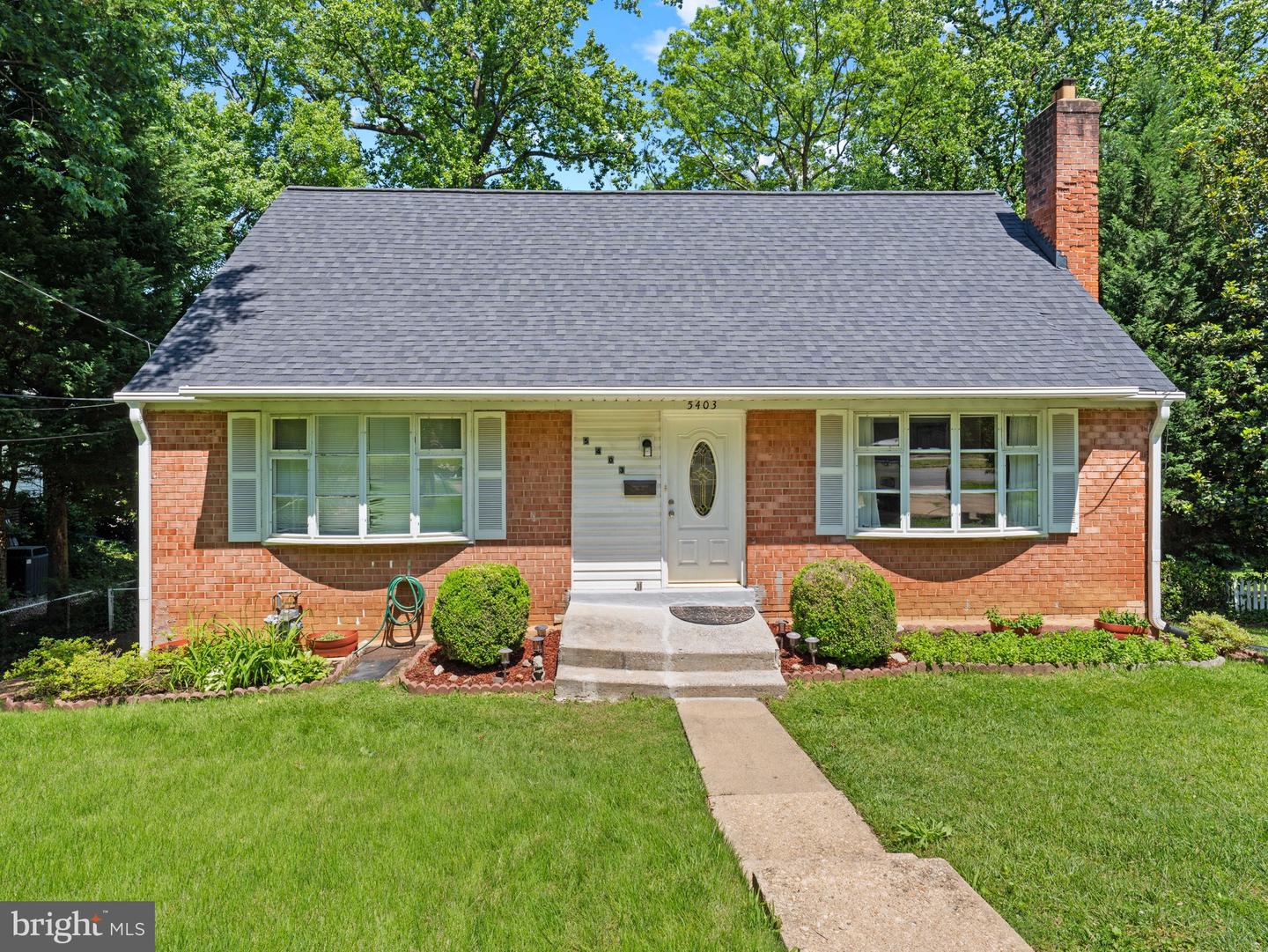 5403 ROLLING RD, SPRINGFIELD, Virginia 22151, 5 Bedrooms Bedrooms, ,3 BathroomsBathrooms,Residential,For sale,5403 ROLLING RD,VAFX2239892 MLS # VAFX2239892