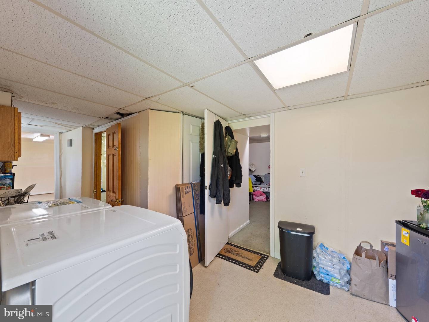5403 ROLLING RD, SPRINGFIELD, Virginia 22151, 5 Bedrooms Bedrooms, ,3 BathroomsBathrooms,Residential,For sale,5403 ROLLING RD,VAFX2239892 MLS # VAFX2239892