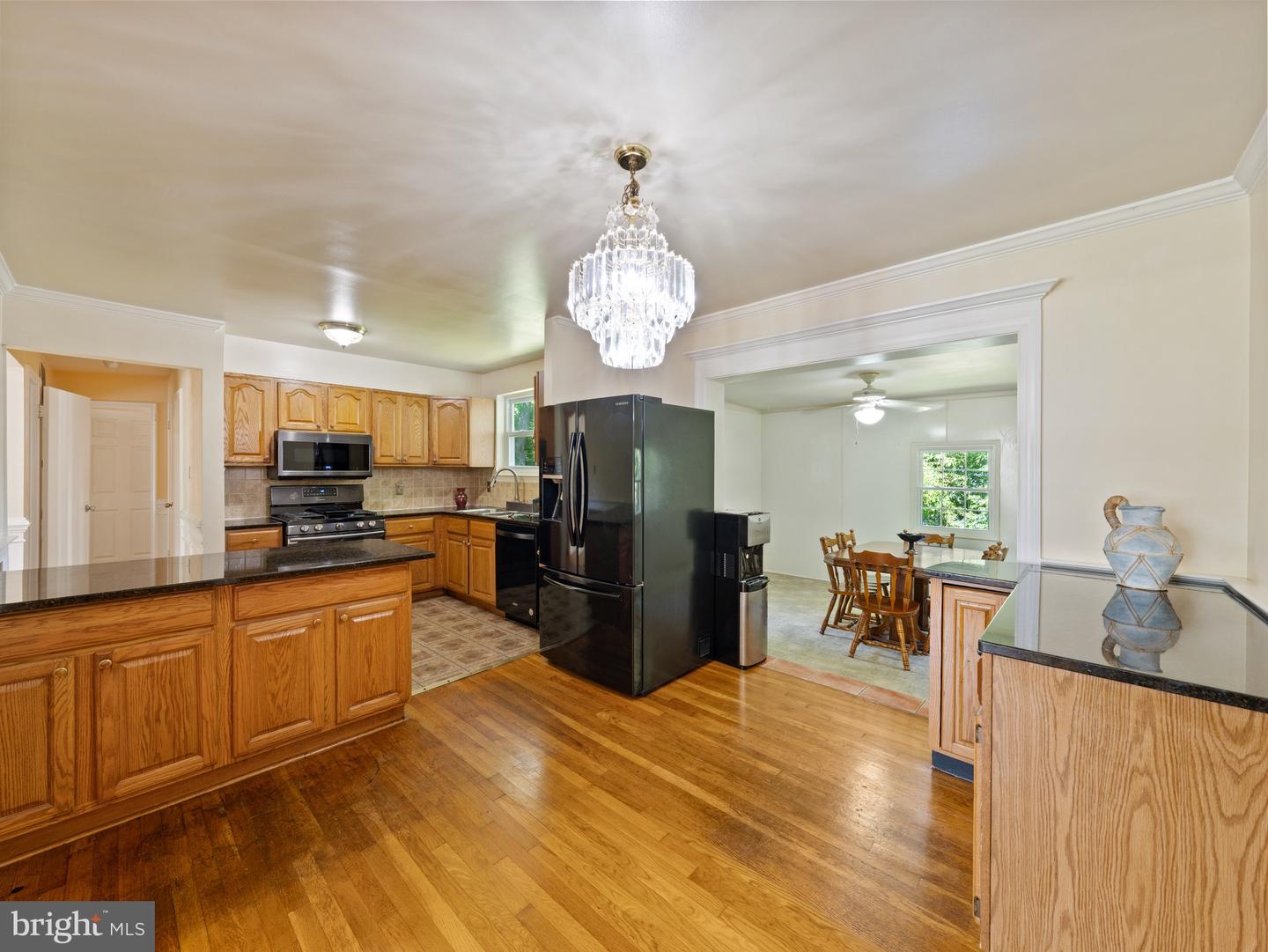 5403 ROLLING RD, SPRINGFIELD, Virginia 22151, 5 Bedrooms Bedrooms, ,3 BathroomsBathrooms,Residential,For sale,5403 ROLLING RD,VAFX2239892 MLS # VAFX2239892