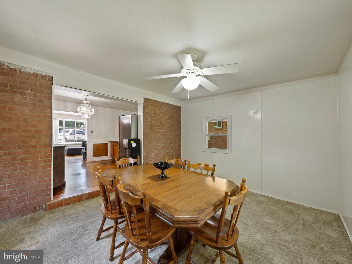 5403 ROLLING RD, SPRINGFIELD, Virginia 22151, 5 Bedrooms Bedrooms, ,3 BathroomsBathrooms,Residential,For sale,5403 ROLLING RD,VAFX2239892 MLS # VAFX2239892