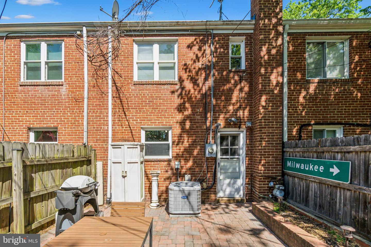 53 MOUNT VERNON AVE, ALEXANDRIA, Virginia 22301, 2 Bedrooms Bedrooms, ,1 BathroomBathrooms,Residential,For sale,53 MOUNT VERNON AVE,VAAX2045196 MLS # VAAX2045196