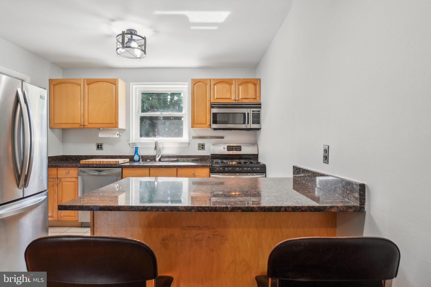 53 MOUNT VERNON AVE, ALEXANDRIA, Virginia 22301, 2 Bedrooms Bedrooms, ,1 BathroomBathrooms,Residential,For sale,53 MOUNT VERNON AVE,VAAX2045196 MLS # VAAX2045196