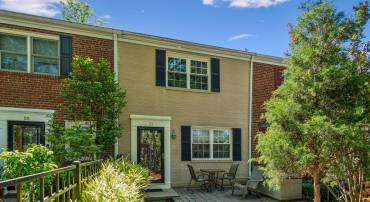 53 MOUNT VERNON AVE, ALEXANDRIA, Virginia 22301, 2 Bedrooms Bedrooms, ,1 BathroomBathrooms,Residential,For sale,53 MOUNT VERNON AVE,VAAX2045196 MLS # VAAX2045196