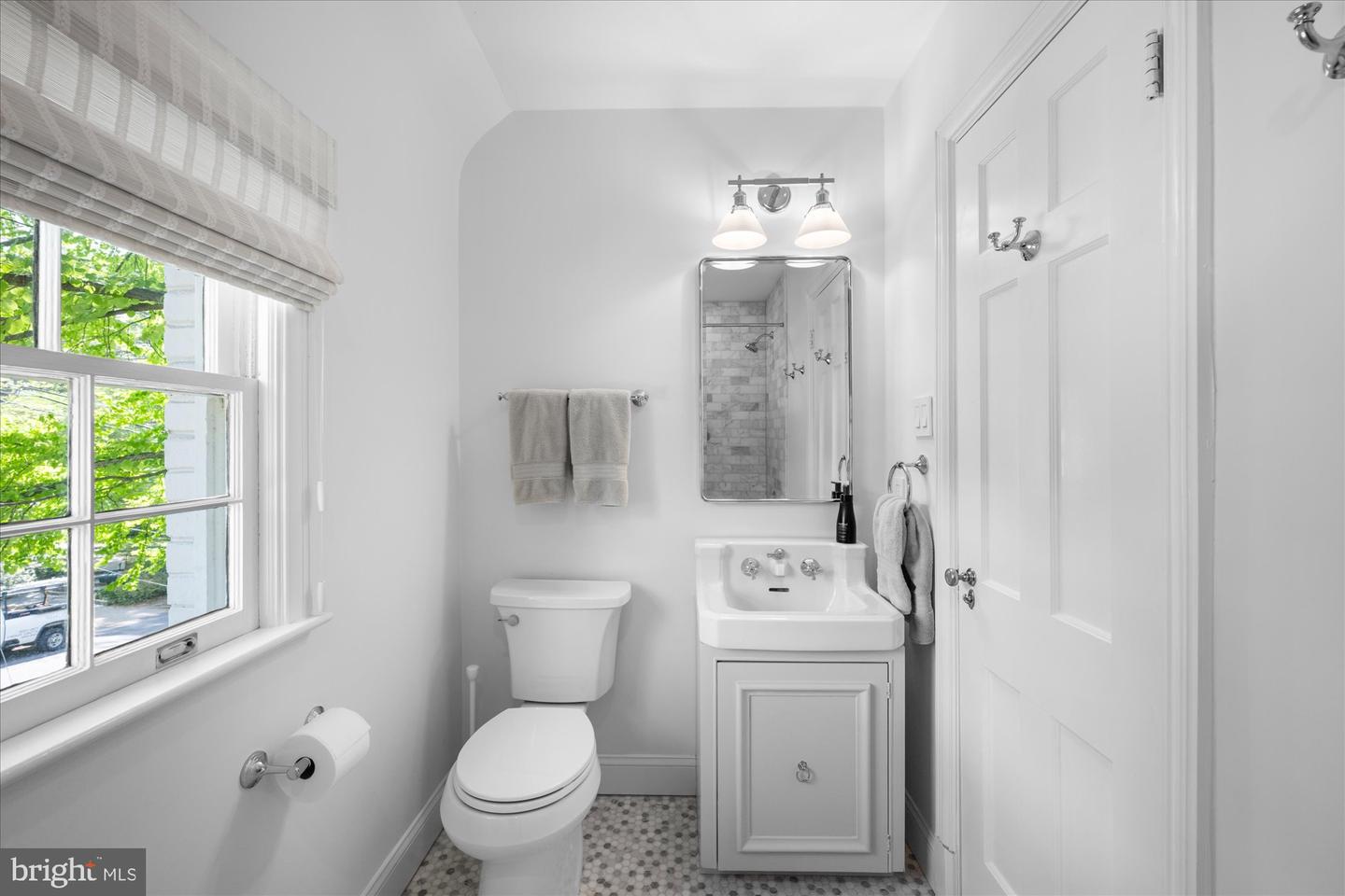 4649 GARFIELD ST NW, WASHINGTON, District Of Columbia 20007, 5 Bedrooms Bedrooms, ,5 BathroomsBathrooms,Residential,For sale,4649 GARFIELD ST NW,DCDC2199972 MLS # DCDC2199972