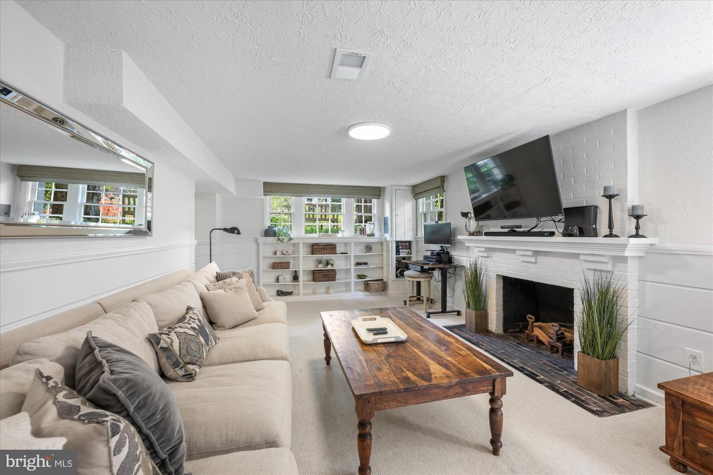 4649 GARFIELD ST NW, WASHINGTON, District Of Columbia 20007, 5 Bedrooms Bedrooms, ,5 BathroomsBathrooms,Residential,For sale,4649 GARFIELD ST NW,DCDC2199972 MLS # DCDC2199972