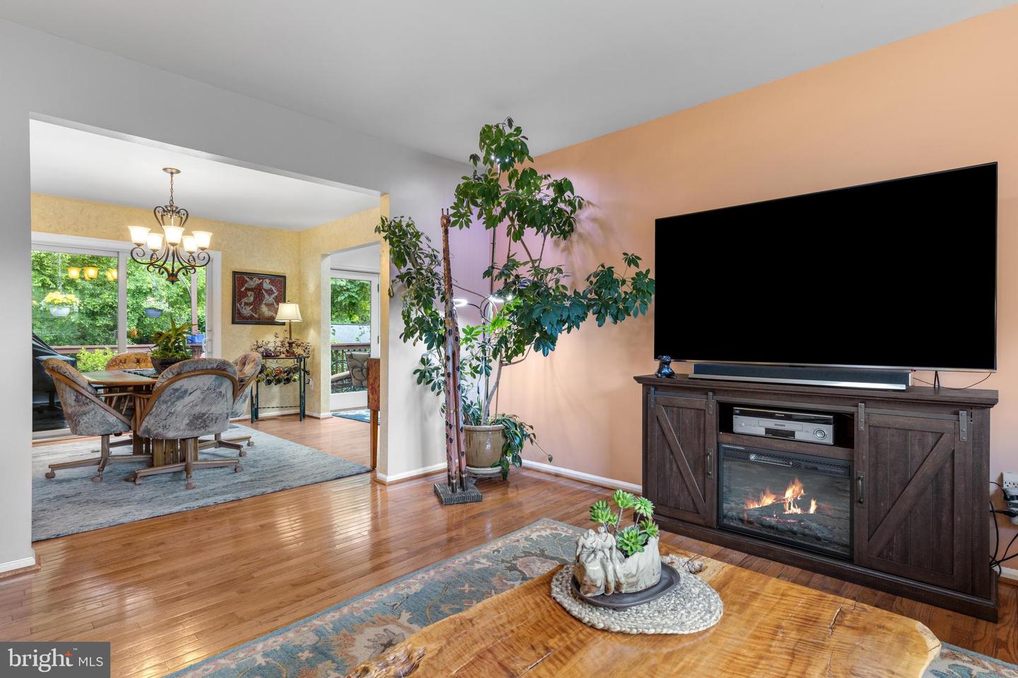 12509 NORTHERN VALLEY CT, OAK HILL, Virginia 20171, 3 Bedrooms Bedrooms, ,3 BathroomsBathrooms,Residential,For sale,12509 NORTHERN VALLEY CT,VAFX2239982 MLS # VAFX2239982