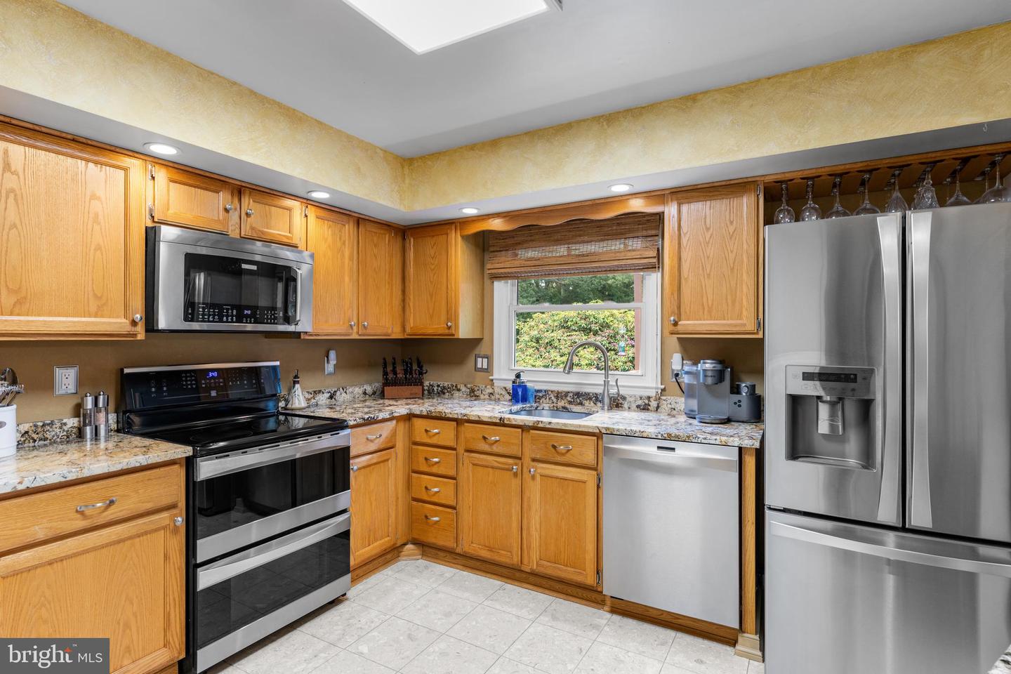 12509 NORTHERN VALLEY CT, OAK HILL, Virginia 20171, 3 Bedrooms Bedrooms, ,3 BathroomsBathrooms,Residential,For sale,12509 NORTHERN VALLEY CT,VAFX2239982 MLS # VAFX2239982