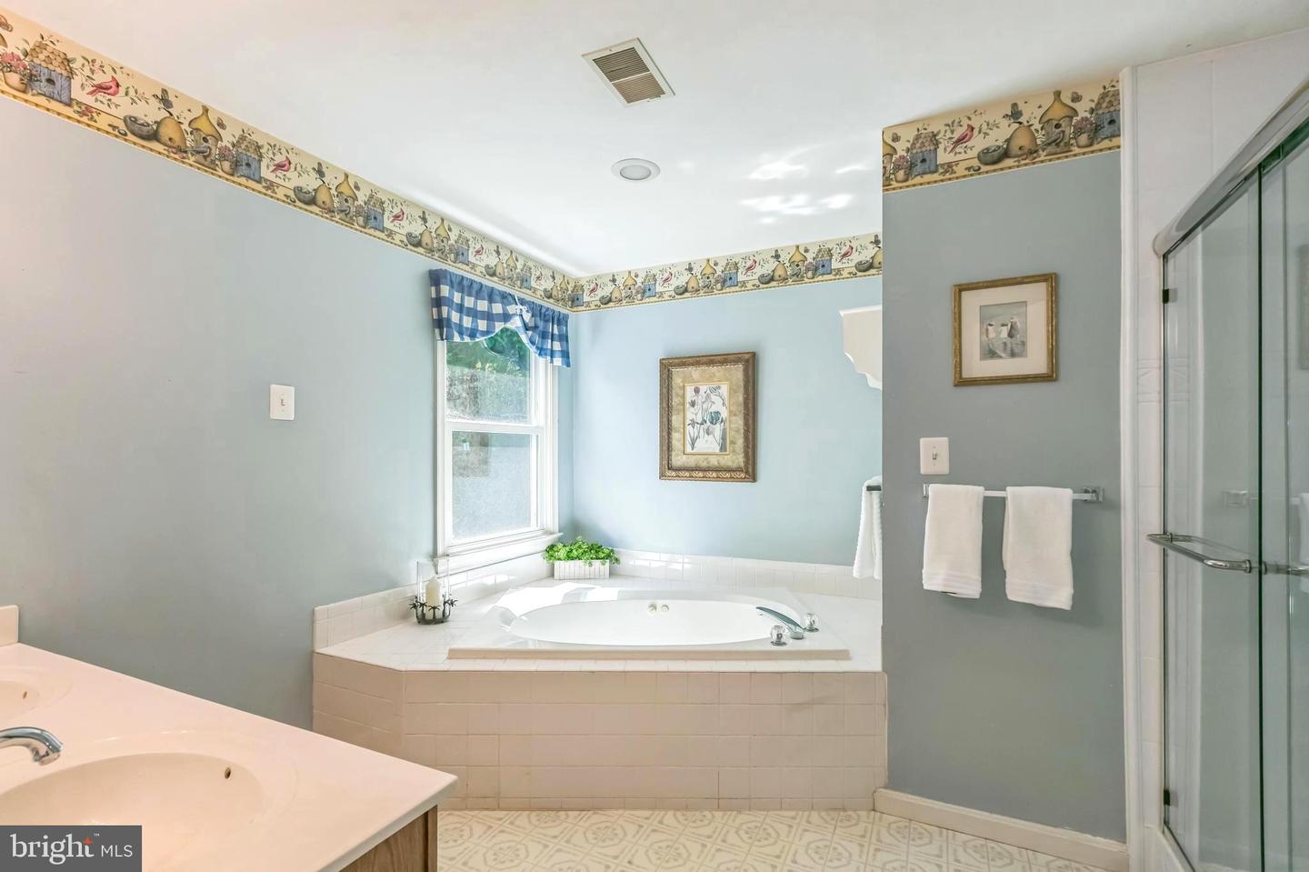 16068 HAYES LN, WOODBRIDGE, Virginia 22191, 4 Bedrooms Bedrooms, ,2 BathroomsBathrooms,Residential,For sale,16068 HAYES LN,VAPW2094466 MLS # VAPW2094466