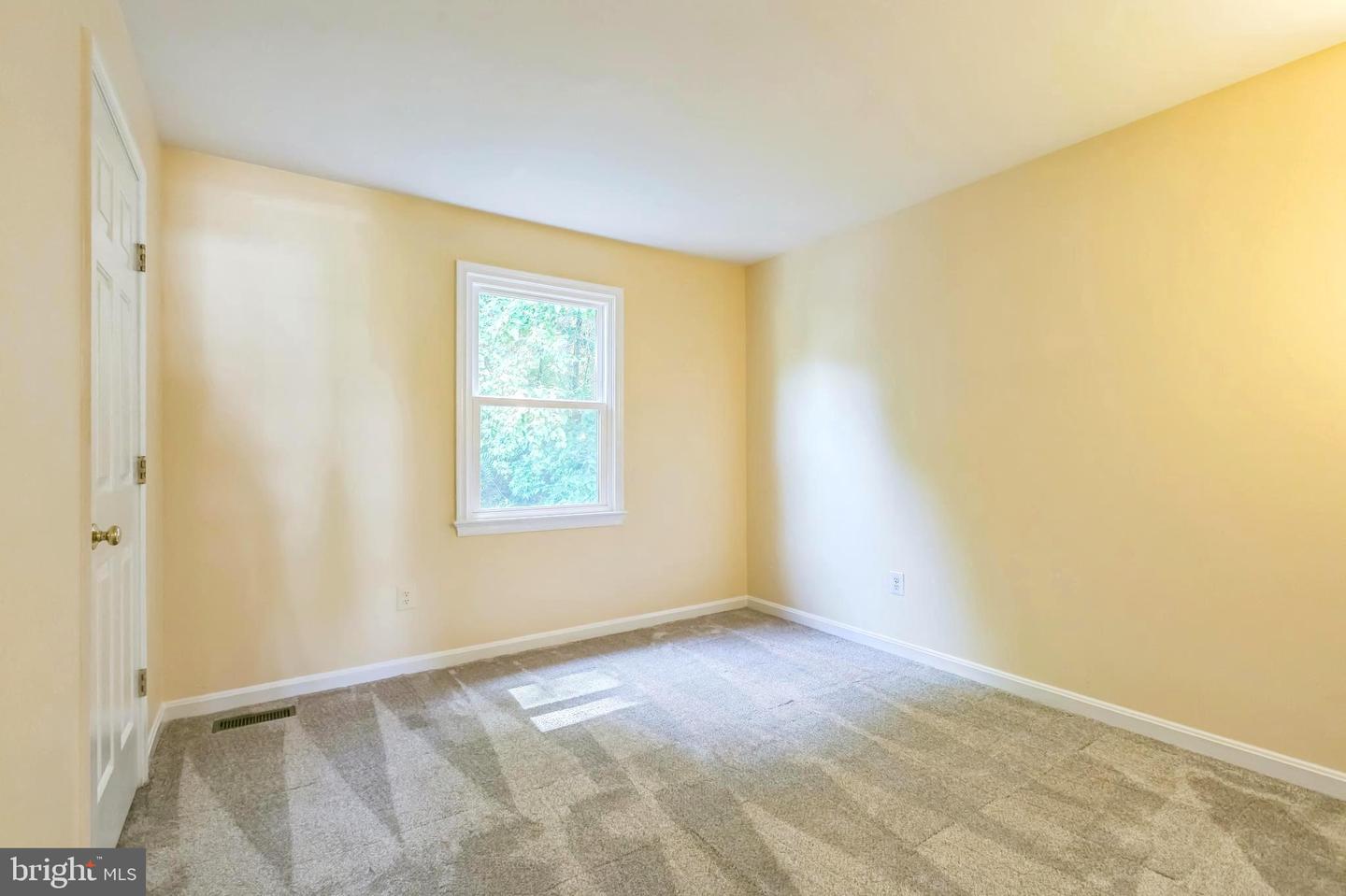 16068 HAYES LN, WOODBRIDGE, Virginia 22191, 4 Bedrooms Bedrooms, ,2 BathroomsBathrooms,Residential,For sale,16068 HAYES LN,VAPW2094466 MLS # VAPW2094466