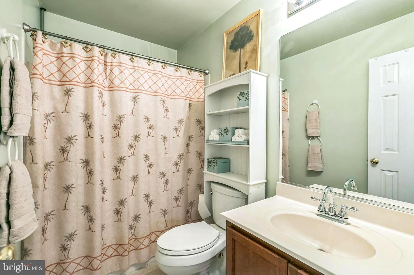 16068 HAYES LN, WOODBRIDGE, Virginia 22191, 4 Bedrooms Bedrooms, ,2 BathroomsBathrooms,Residential,For sale,16068 HAYES LN,VAPW2094466 MLS # VAPW2094466