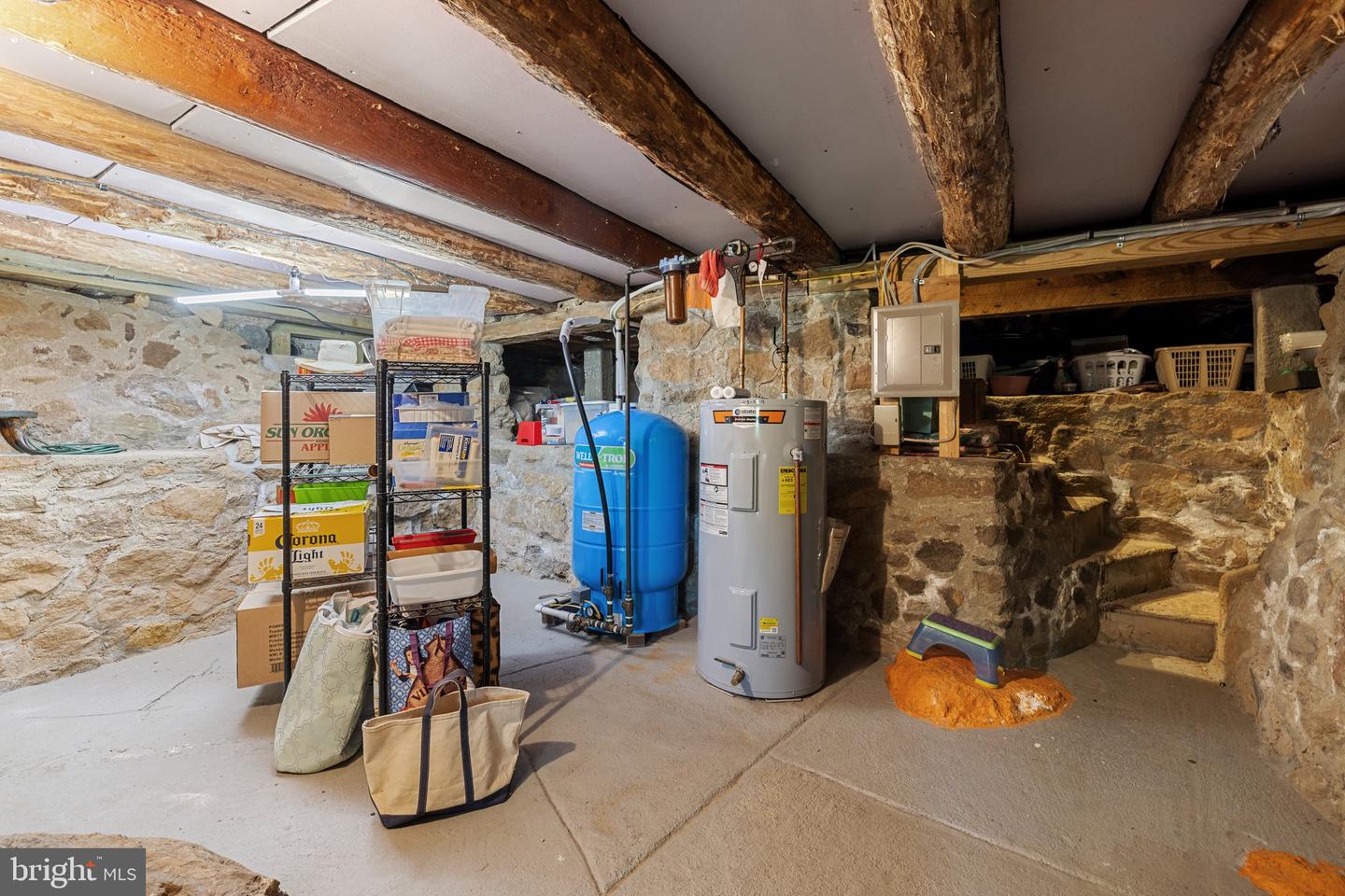115 OVENTOP MOUNTAIN LN, SPERRYVILLE, Virginia 22740, 3 Bedrooms Bedrooms, ,2 BathroomsBathrooms,Residential,For sale,115 OVENTOP MOUNTAIN LN,VARP2002082 MLS # VARP2002082