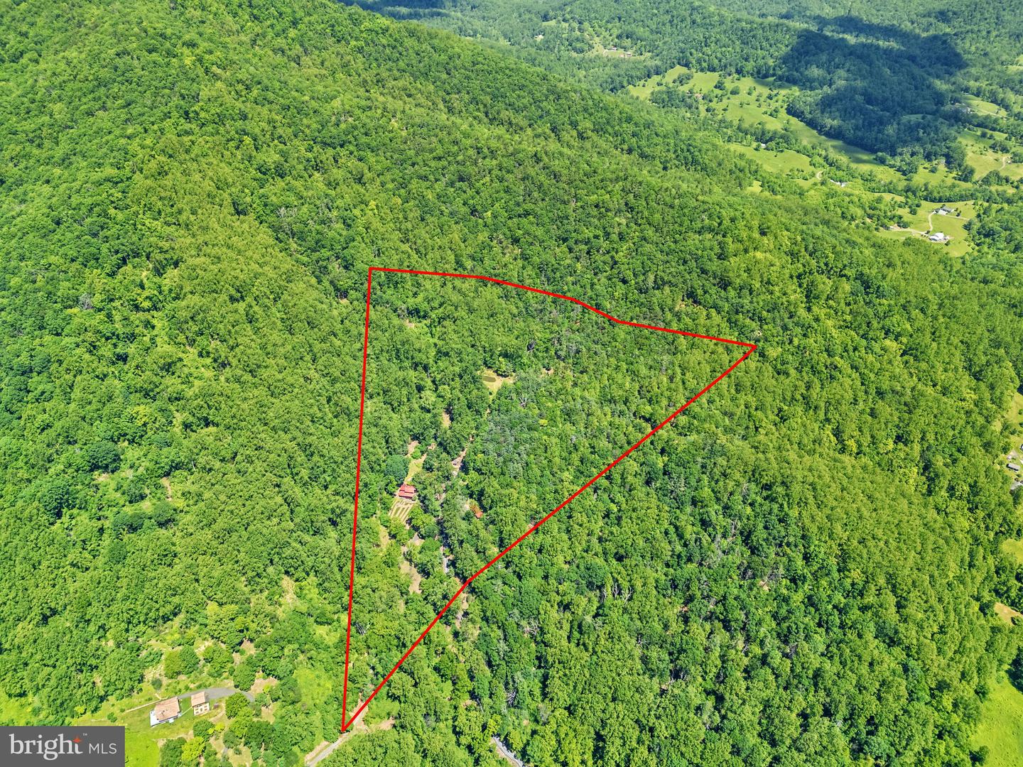 115 OVENTOP MOUNTAIN LN, SPERRYVILLE, Virginia 22740, 3 Bedrooms Bedrooms, ,2 BathroomsBathrooms,Residential,For sale,115 OVENTOP MOUNTAIN LN,VARP2002082 MLS # VARP2002082