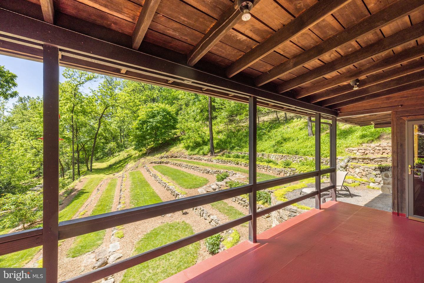 115 OVENTOP MOUNTAIN LN, SPERRYVILLE, Virginia 22740, 3 Bedrooms Bedrooms, ,2 BathroomsBathrooms,Residential,For sale,115 OVENTOP MOUNTAIN LN,VARP2002082 MLS # VARP2002082