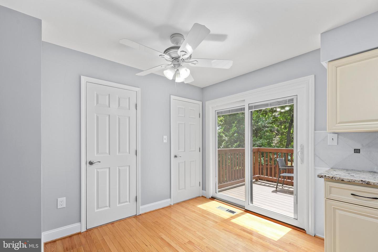 10219 BLAKE LN, OAKTON, Virginia 22124, 3 Bedrooms Bedrooms, ,4 BathroomsBathrooms,Residential,For sale,10219 BLAKE LN,VAFX2240734 MLS # VAFX2240734