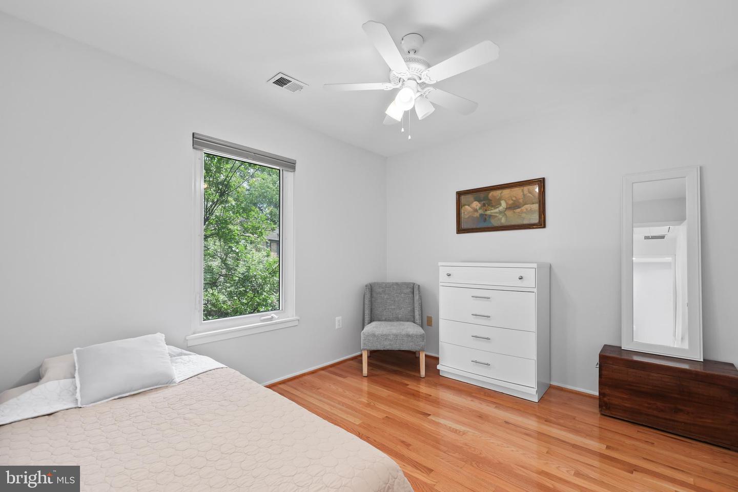 10219 BLAKE LN, OAKTON, Virginia 22124, 3 Bedrooms Bedrooms, ,4 BathroomsBathrooms,Residential,For sale,10219 BLAKE LN,VAFX2240734 MLS # VAFX2240734