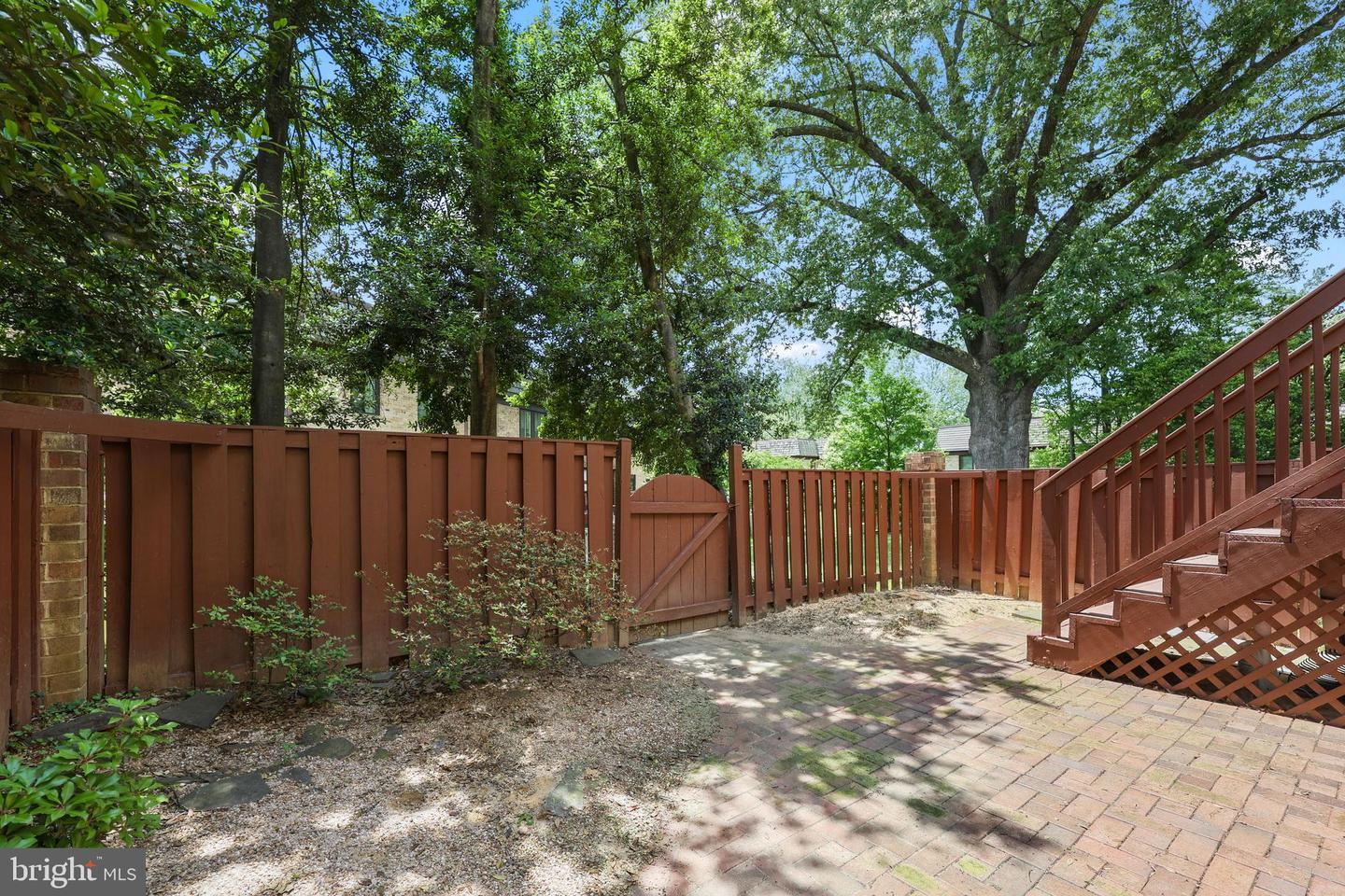 10219 BLAKE LN, OAKTON, Virginia 22124, 3 Bedrooms Bedrooms, ,4 BathroomsBathrooms,Residential,For sale,10219 BLAKE LN,VAFX2240734 MLS # VAFX2240734