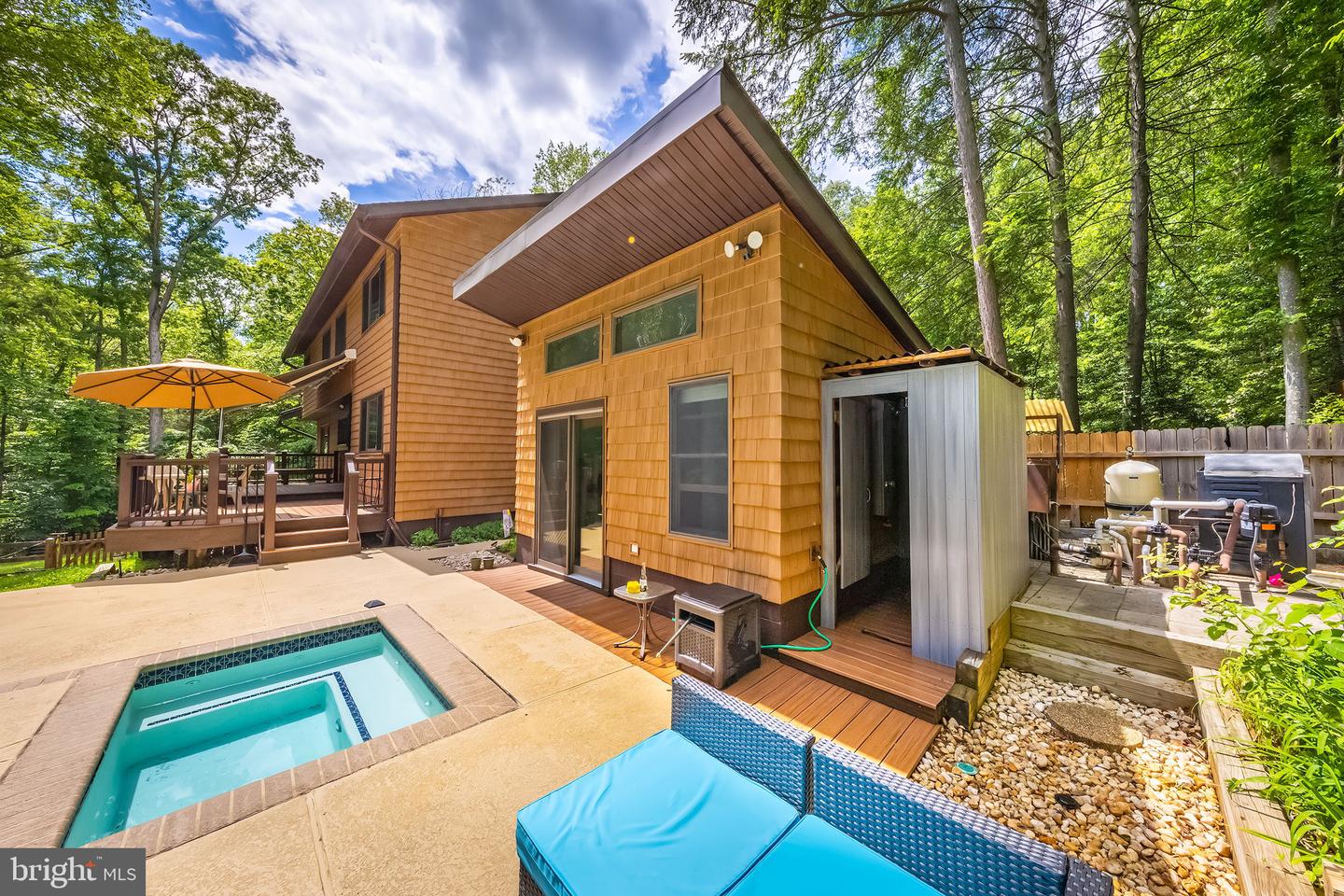 8323 MORNINGSIDE DR, MANASSAS, Virginia 20112, 5 Bedrooms Bedrooms, ,3 BathroomsBathrooms,Residential,For sale,8323 MORNINGSIDE DR,VAPW2094622 MLS # VAPW2094622