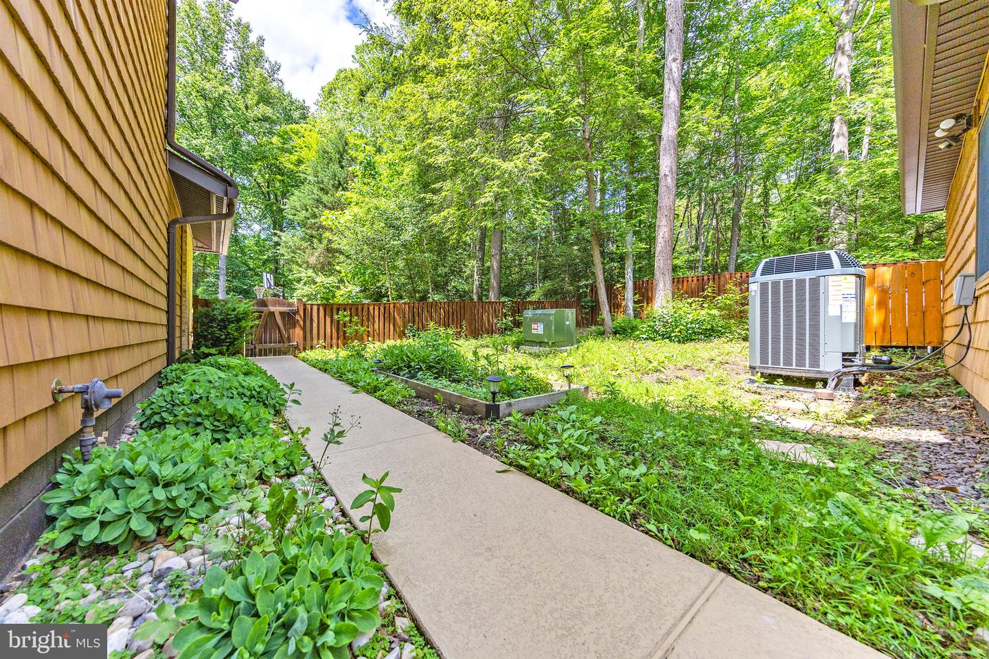 8323 MORNINGSIDE DR, MANASSAS, Virginia 20112, 5 Bedrooms Bedrooms, ,3 BathroomsBathrooms,Residential,For sale,8323 MORNINGSIDE DR,VAPW2094622 MLS # VAPW2094622