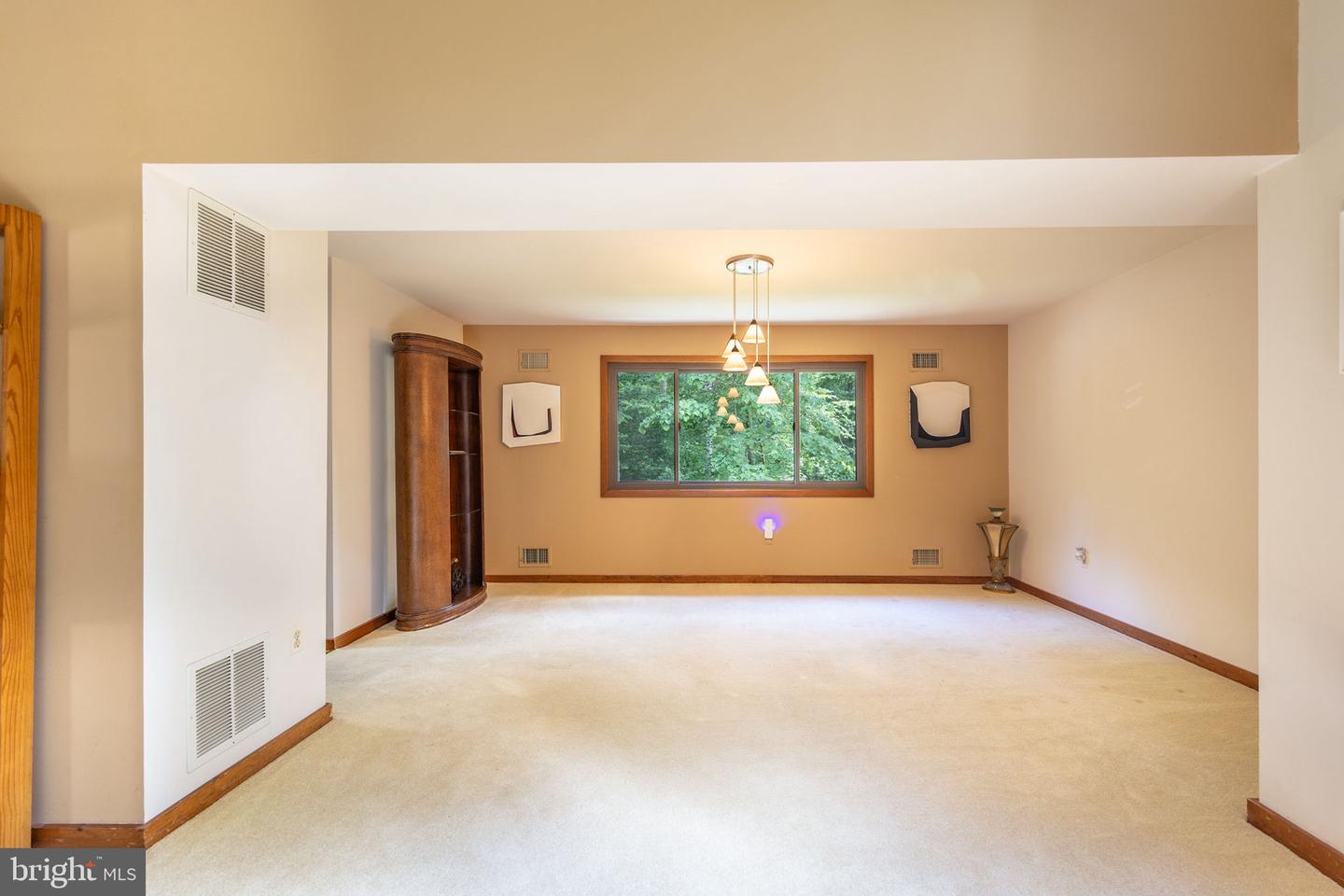 8323 MORNINGSIDE DR, MANASSAS, Virginia 20112, 5 Bedrooms Bedrooms, ,3 BathroomsBathrooms,Residential,For sale,8323 MORNINGSIDE DR,VAPW2094622 MLS # VAPW2094622