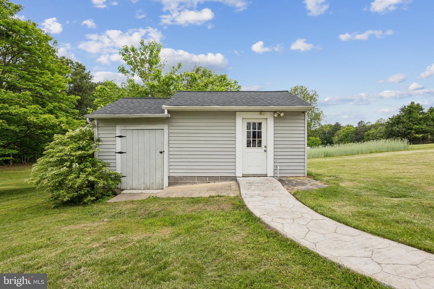 590 RAMOTH CHURCH RD, FREDERICKSBURG, Virginia 22406, 3 Bedrooms Bedrooms, ,1 BathroomBathrooms,Residential,For sale,590 RAMOTH CHURCH RD,VAST2038822 MLS # VAST2038822