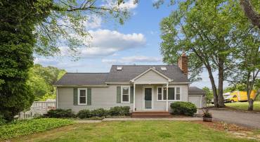 590 RAMOTH CHURCH RD, FREDERICKSBURG, Virginia 22406, 3 Bedrooms Bedrooms, ,1 BathroomBathrooms,Residential,For sale,590 RAMOTH CHURCH RD,VAST2038822 MLS # VAST2038822