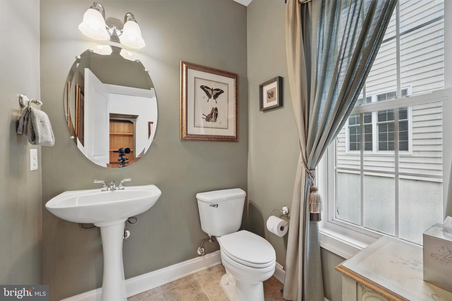 8107 BLUEBONNET DR, LORTON, Virginia 22079, 6 Bedrooms Bedrooms, ,4 BathroomsBathrooms,Residential,For sale,8107 BLUEBONNET DR,VAFX2240856 MLS # VAFX2240856