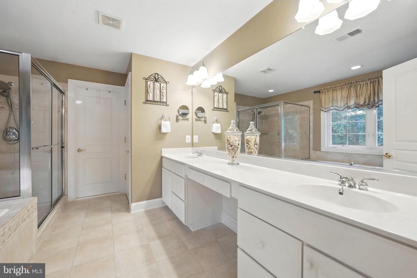 8107 BLUEBONNET DR, LORTON, Virginia 22079, 6 Bedrooms Bedrooms, ,4 BathroomsBathrooms,Residential,For sale,8107 BLUEBONNET DR,VAFX2240856 MLS # VAFX2240856