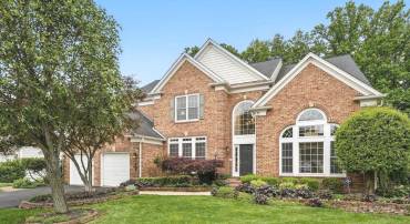 8107 BLUEBONNET DR, LORTON, Virginia 22079, 6 Bedrooms Bedrooms, ,4 BathroomsBathrooms,Residential,For sale,8107 BLUEBONNET DR,VAFX2240856 MLS # VAFX2240856