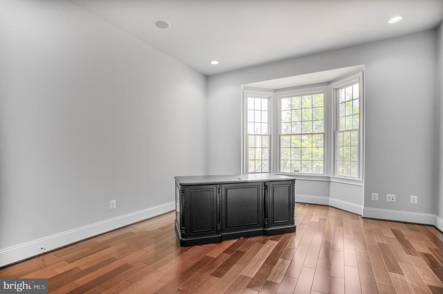 43577 PABLO CREEK CT, ASHBURN, Virginia 20147, 6 Bedrooms Bedrooms, ,6 BathroomsBathrooms,Residential,For sale,43577 PABLO CREEK CT,VALO2096450 MLS # VALO2096450