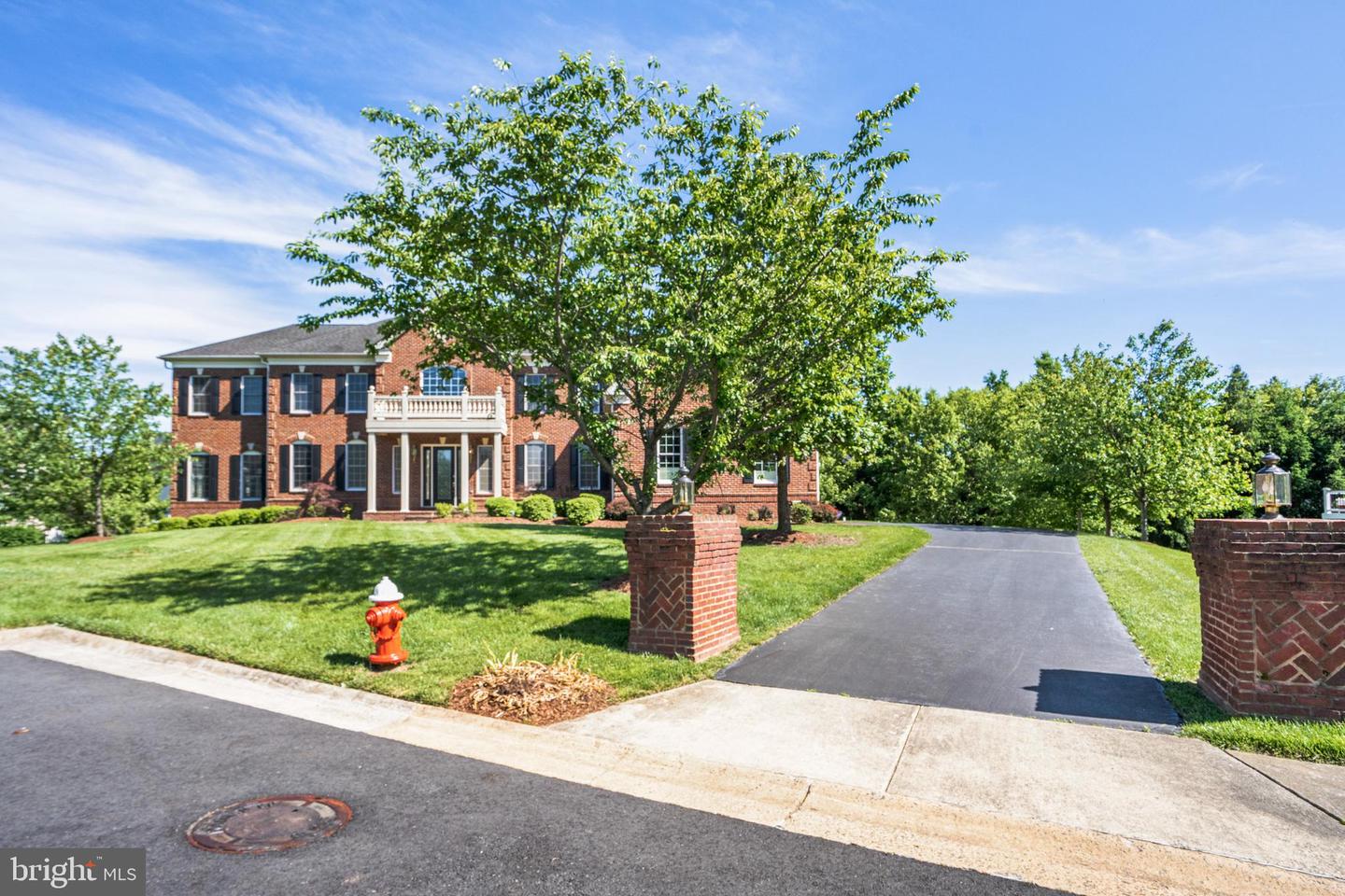43577 PABLO CREEK CT, ASHBURN, Virginia 20147, 6 Bedrooms Bedrooms, ,6 BathroomsBathrooms,Residential,For sale,43577 PABLO CREEK CT,VALO2096450 MLS # VALO2096450
