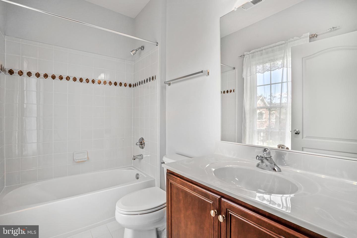 43577 PABLO CREEK CT, ASHBURN, Virginia 20147, 6 Bedrooms Bedrooms, ,6 BathroomsBathrooms,Residential,For sale,43577 PABLO CREEK CT,VALO2096450 MLS # VALO2096450