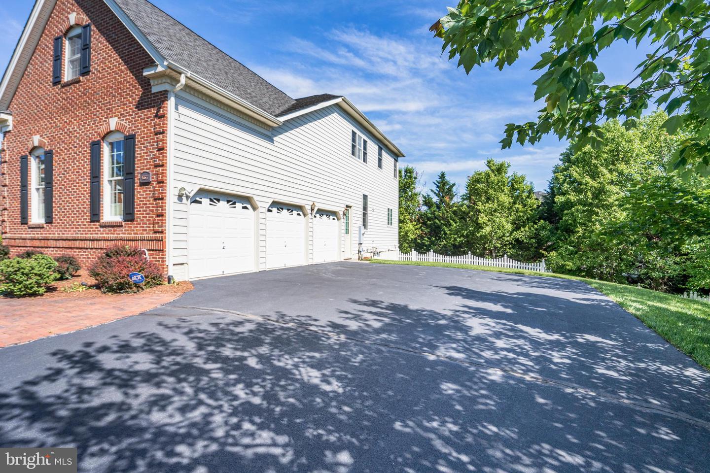 43577 PABLO CREEK CT, ASHBURN, Virginia 20147, 6 Bedrooms Bedrooms, ,6 BathroomsBathrooms,Residential,For sale,43577 PABLO CREEK CT,VALO2096450 MLS # VALO2096450
