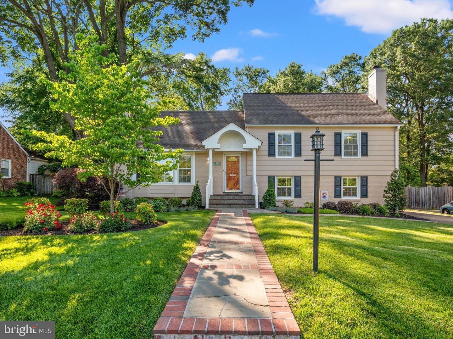 1106 ALDEN RD, ALEXANDRIA, Virginia 22308, 4 Bedrooms Bedrooms, ,4 BathroomsBathrooms,Residential,For sale,1106 ALDEN RD,VAFX2240940 MLS # VAFX2240940