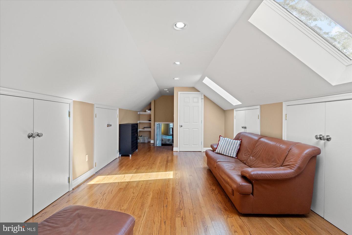 1106 ALDEN RD, ALEXANDRIA, Virginia 22308, 4 Bedrooms Bedrooms, ,4 BathroomsBathrooms,Residential,For sale,1106 ALDEN RD,VAFX2240940 MLS # VAFX2240940