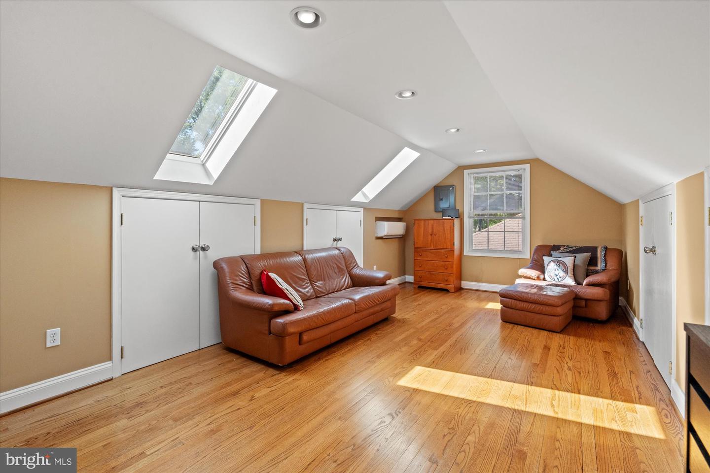 1106 ALDEN RD, ALEXANDRIA, Virginia 22308, 4 Bedrooms Bedrooms, ,4 BathroomsBathrooms,Residential,For sale,1106 ALDEN RD,VAFX2240940 MLS # VAFX2240940
