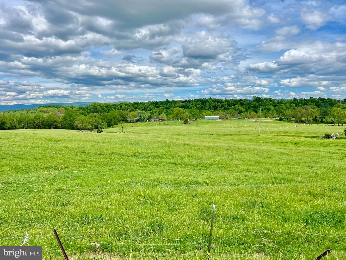 1573 RIDGE HOLLOW RD, EDINBURG, Virginia 22824, 3 Bedrooms Bedrooms, ,2 BathroomsBathrooms,Residential,For sale,1573 RIDGE HOLLOW RD,VASH2011466 MLS # VASH2011466