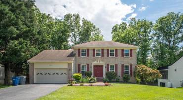 8007 SANDBURG CT, DUNN LORING, Virginia 22027, 5 Bedrooms Bedrooms, ,3 BathroomsBathrooms,Residential,For sale,8007 SANDBURG CT,VAFX2241054 MLS # VAFX2241054