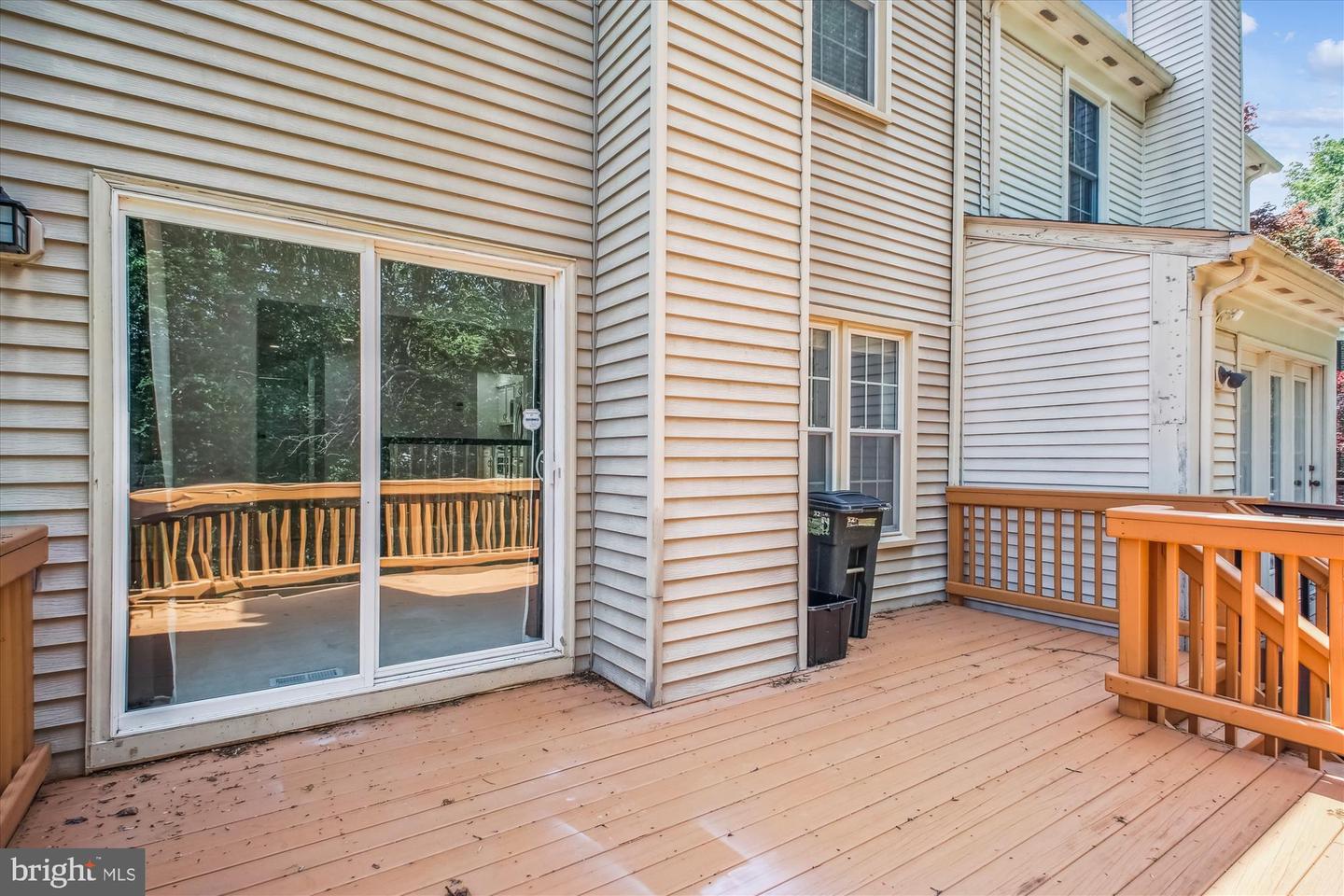 6149 SUMMER PARK LN, ALEXANDRIA, Virginia 22315, 3 Bedrooms Bedrooms, ,3 BathroomsBathrooms,Residential,For sale,6149 SUMMER PARK LN,VAFX2241106 MLS # VAFX2241106