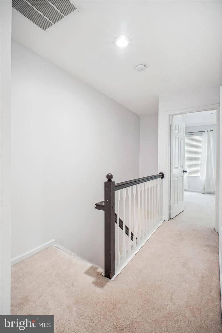6149 SUMMER PARK LN, ALEXANDRIA, Virginia 22315, 3 Bedrooms Bedrooms, ,3 BathroomsBathrooms,Residential,For sale,6149 SUMMER PARK LN,VAFX2241106 MLS # VAFX2241106