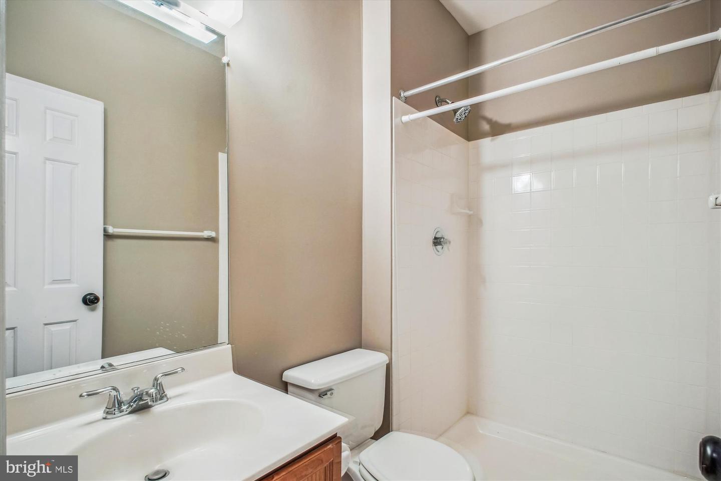 6149 SUMMER PARK LN, ALEXANDRIA, Virginia 22315, 3 Bedrooms Bedrooms, ,3 BathroomsBathrooms,Residential,For sale,6149 SUMMER PARK LN,VAFX2241106 MLS # VAFX2241106