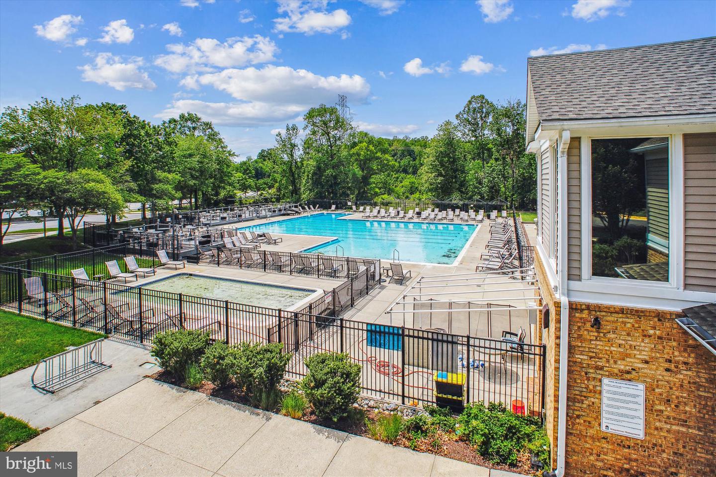 6149 SUMMER PARK LN, ALEXANDRIA, Virginia 22315, 3 Bedrooms Bedrooms, ,3 BathroomsBathrooms,Residential,For sale,6149 SUMMER PARK LN,VAFX2241106 MLS # VAFX2241106
