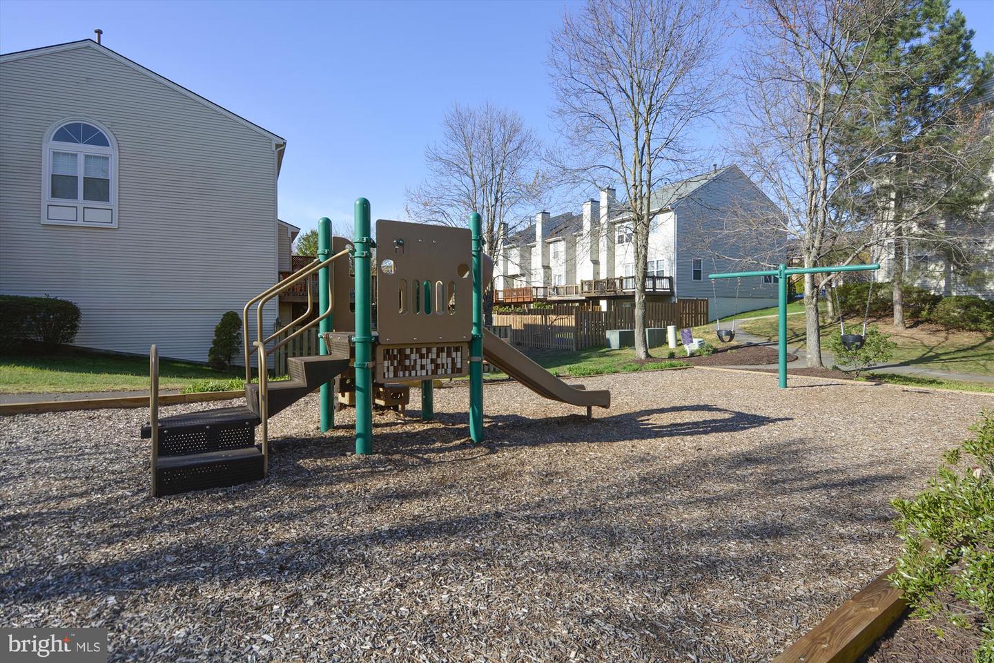6149 SUMMER PARK LN, ALEXANDRIA, Virginia 22315, 3 Bedrooms Bedrooms, ,3 BathroomsBathrooms,Residential,For sale,6149 SUMMER PARK LN,VAFX2241106 MLS # VAFX2241106